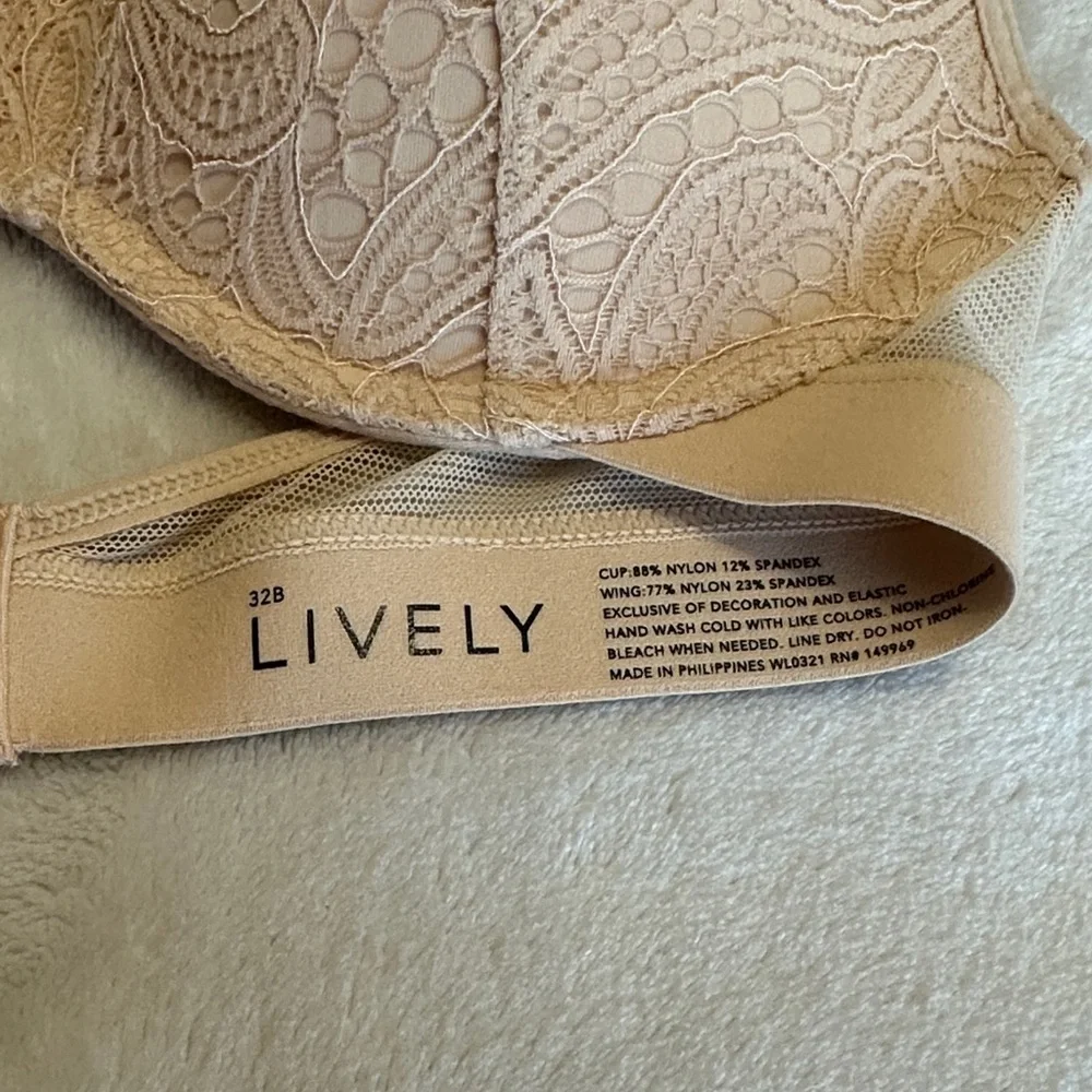 LIVELY No Wire Lace Push-up Bra - Tan